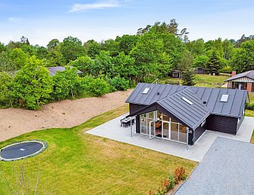 Vakantiehuis "Norna" - 350m from the sea