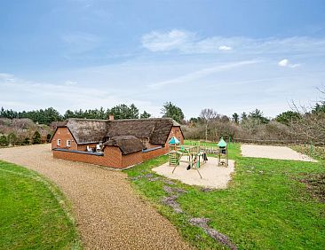 Vakantiehuis "Aagot" - 1.7km from the sea