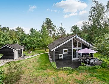 Vakantiehuis "Fiallar" - 7.5km from the sea