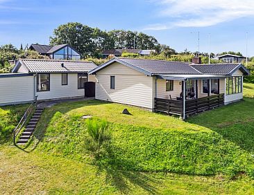 Vakantiehuis "Eliana" - 300m from the sea