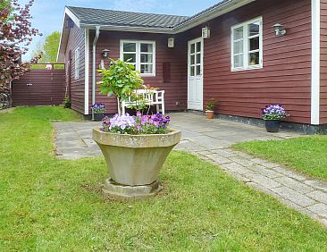 Vakantiehuis "Amina" - 500m from the sea