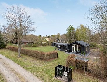 Vakantiehuis "Sunja" - 450m from the sea