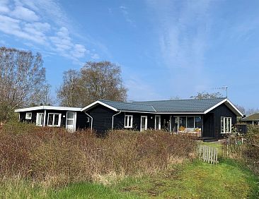 Vakantiehuis "Norell" - 800m from the sea