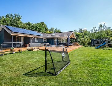 Vakantiehuis "Alrike" - 850m from the sea