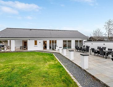 Vakantiehuis "Synne" - 350m from the sea