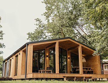 Hill Top Scandi met Sauna