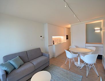 PLAZA H/0733
