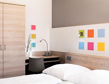 Business &amp; Budget Hotel Tessin