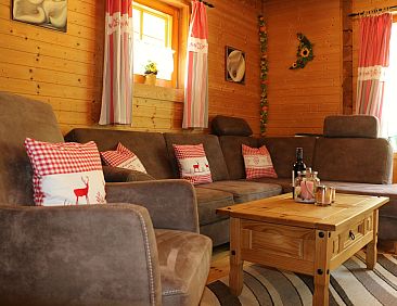 Vakantiehuis Wunderschönes Blockhaus mit Terrasse