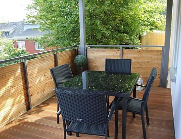 Appartement Schiefer Blick, Wohnung mit Terrasse und Balkon