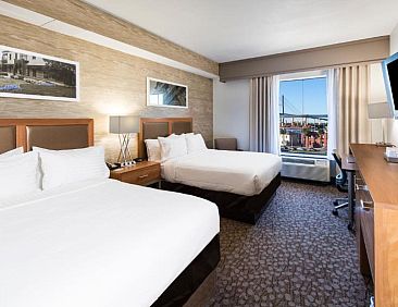 Holiday Inn Savannah Historic District, an IHG Hotel