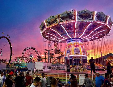 Crowne Plaza Dallas Market Center, an IHG Hotel
