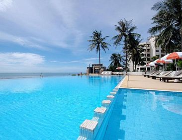 Golden Pine Beach Resort