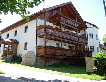 Appartement Wohnung in Ludwigsreut mit Grill und Garten