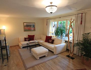 Vakantiehuis in Hagrain mit Grill, Terrasse und Garten