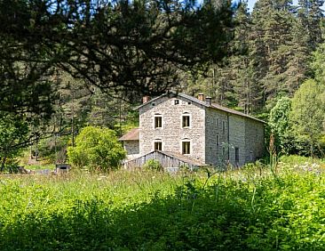 Vakantiehuis in Saint Bonnet le Chastel