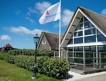 BEACHVILLA WEST END 6