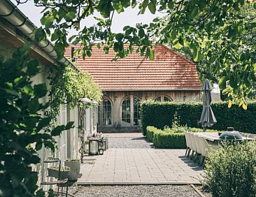 Nachteneel (De Hooischuur)