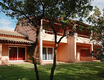 Appartement Unterkunft mit Terrasse, Klimaanlage. Schwimmbad