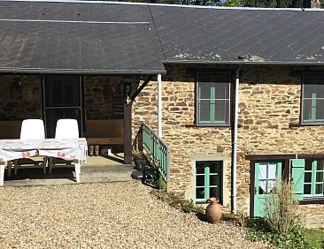 La Petite Maison Cachee