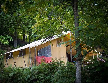 Canadienne Tent (met Houtkachel)