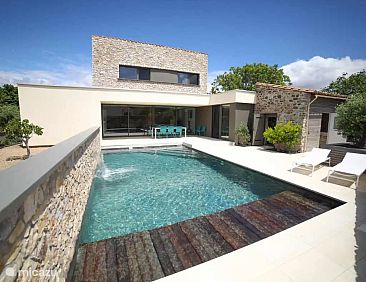Villa Lily