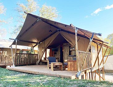 Glamping Lodge PREMIUM RIVER SPA