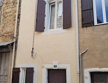 Geschakelde woning in Saint Genies De Fontedit