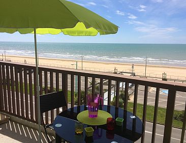 Appartement APPARTEMENT GRAND BALCON FACE MER WIFI GRATUIT