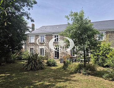 Vrijstaande woning in Saint-Colomban