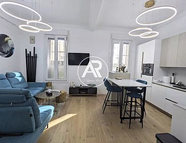 Geschakelde woning in Nice