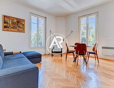 Geschakelde woning in Nice