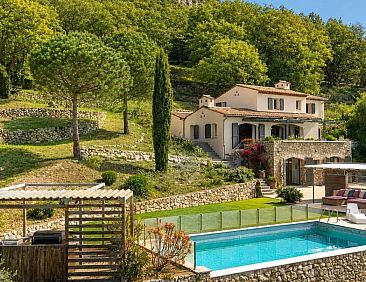 Vrijstaande woning in  Châteauneuf-Grasse