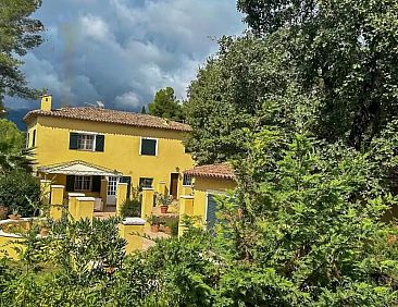 Villa aan de Côte d'Azur, bijgebouw, zwembad
