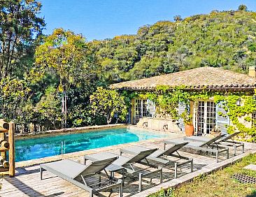 Vakantiehuis Villa 6 Chambres 12 Pers - Piscine - Clim - Wif