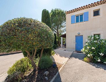 Geschakelde woning in Nans-Les-Pins