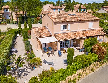 Villa 6 pers. geschakeld