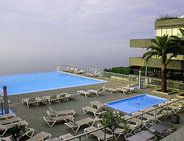 Appartement mit Pool Infinity