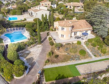 Vakantiehuis L'Escarpe des Arbousiers