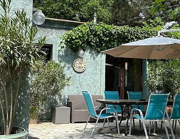DOMAINE DE ST. AMOUR / HET HUISJE