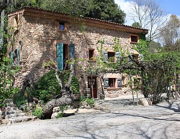DOMAINE DE ST. AMOUR / LA BASTIDE