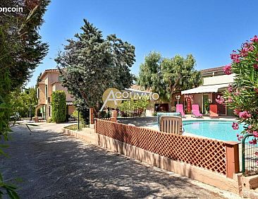 Vrijstaande woning in Six-Fours-Les-Plages