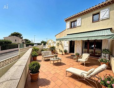 Vrijstaande woning in Six-Fours-Les-Plages