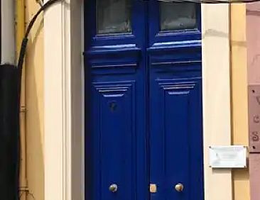La porte bleue