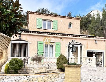 Vrijstaande woning in Évenos