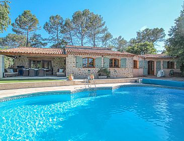 Vrijstaande woning in  Seillans - Montauroux