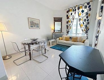 Appartement 2 bedroom Forville 8 mins to the Palais 328