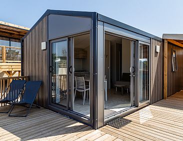 Premium Stacaravan Large Heuvelachtige ligging