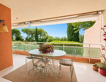 Geschakelde woning in Grasse