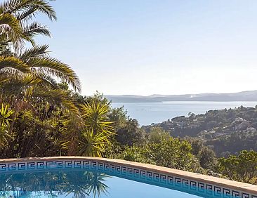 Villa D'Amico met prachtig zeezicht
